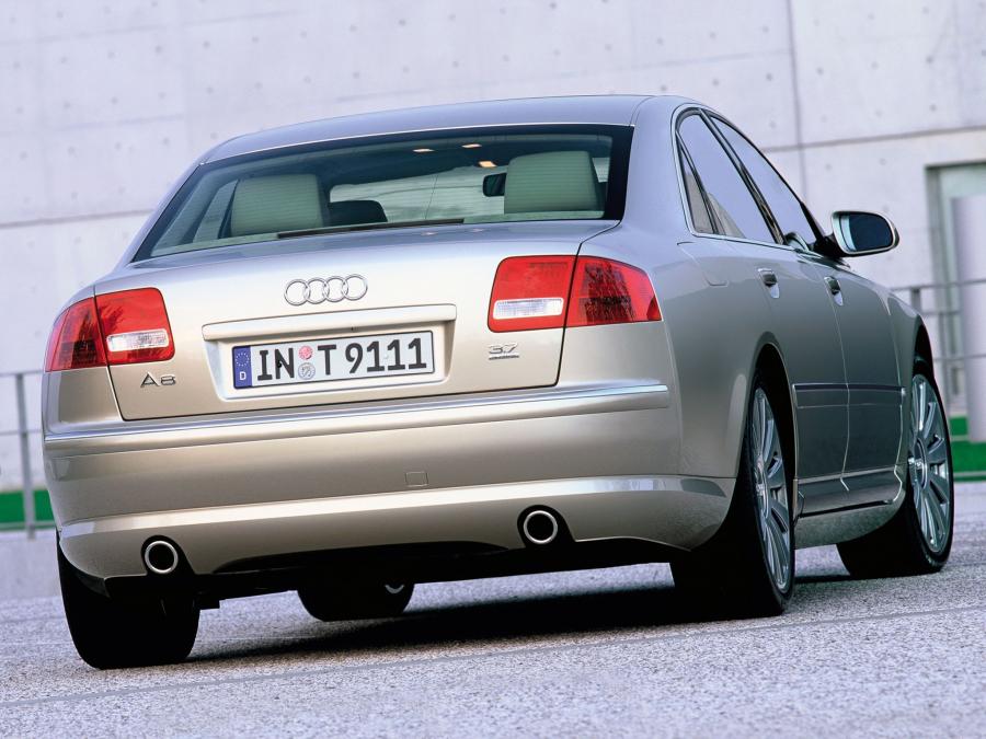  Audi A8 3.7 Quattro (D3) 2003 года  (фото 3 из 15)